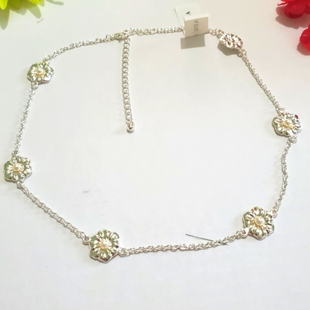 ❤️❤️♥️Flower necklace with pearl